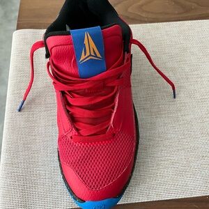Nike Ja 1s Hunger, barely used men size 9.0, box